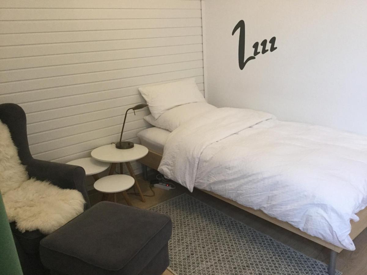 Ferienhaus Us Luett Hus Und Das Zimmer Linde Im Haupthaus Oldenburg Esterno foto