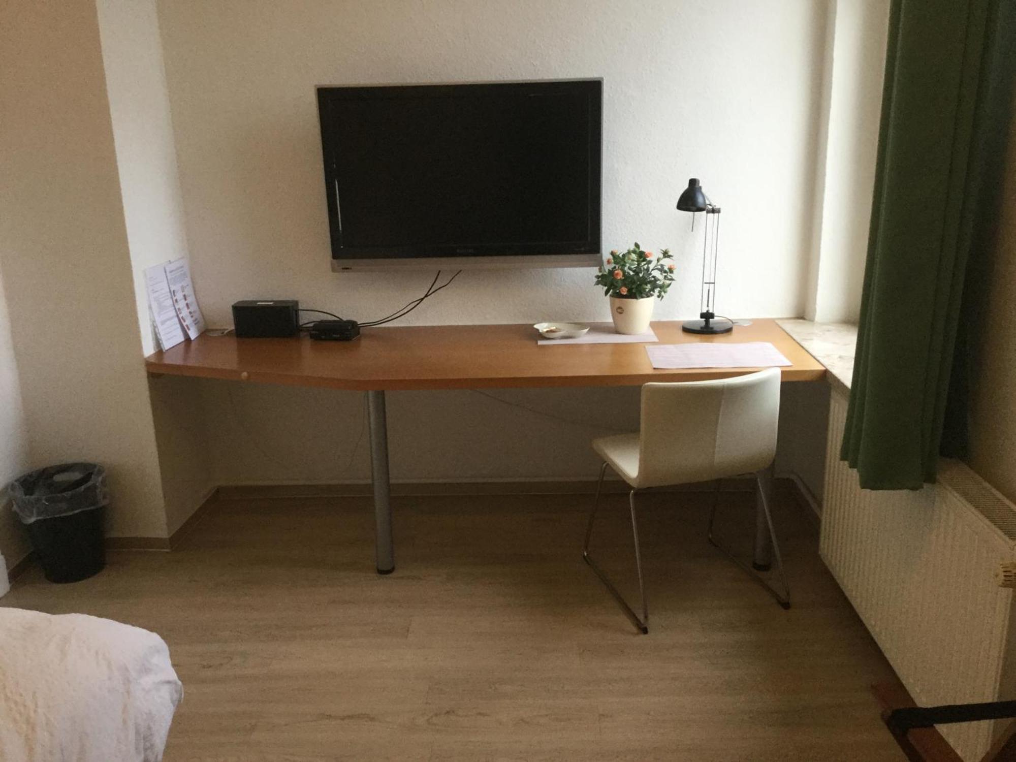 Ferienhaus Us Luett Hus Und Das Zimmer Linde Im Haupthaus Oldenburg Camera foto